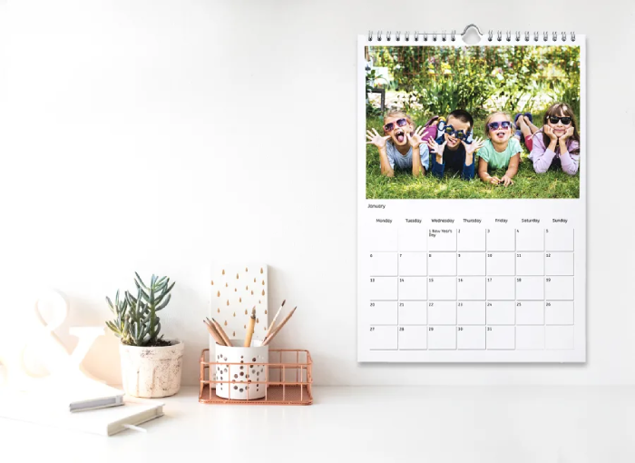 Personalised Calendar as Christmas Gift Ideas for Male Coworkers