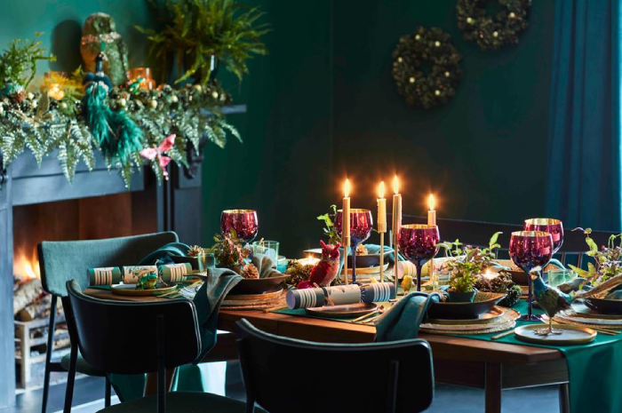 Setting the tone for a visually stunning Christmas Table Decor Ideas