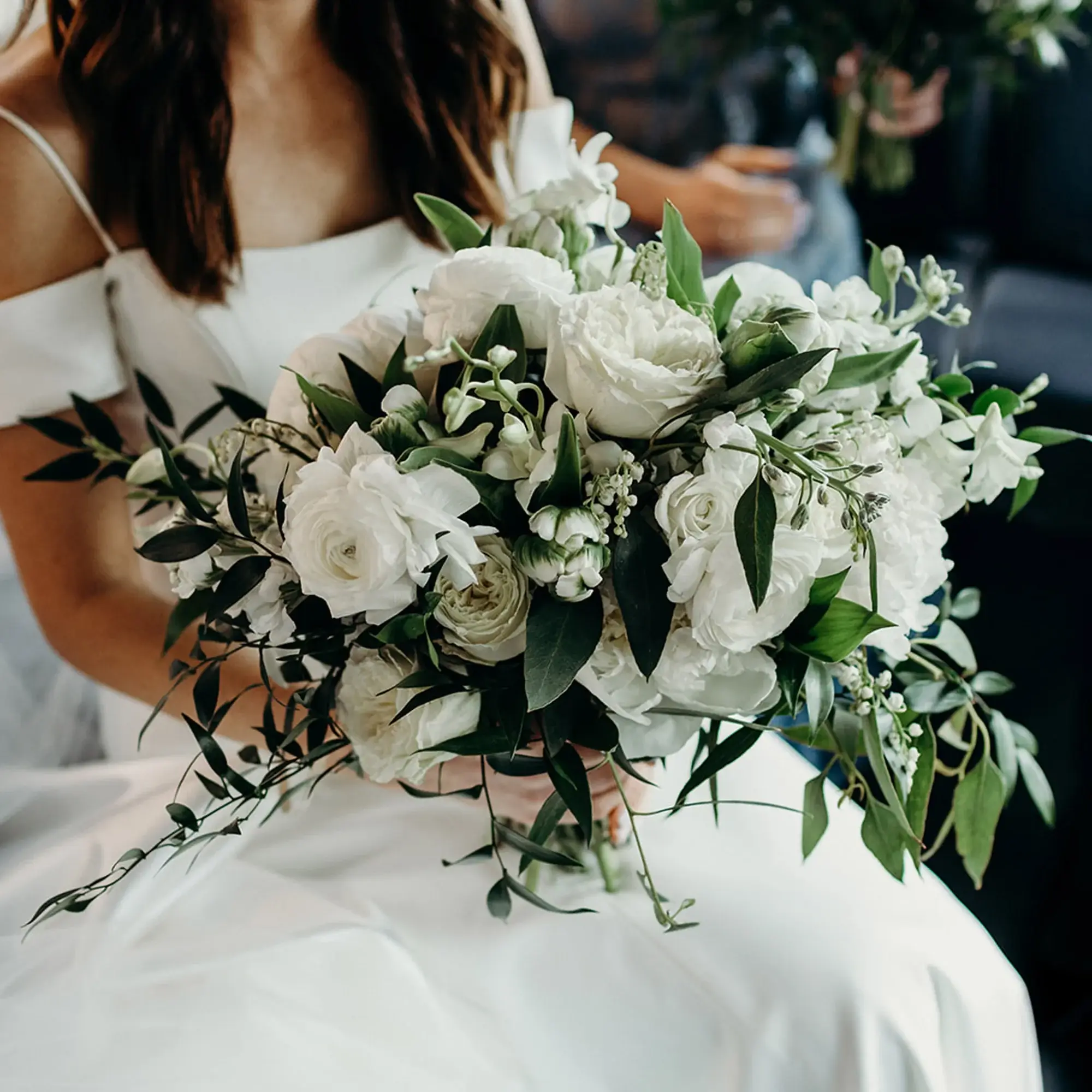 Key Factors to Consider when Choosing Your Wedding Bouquet 