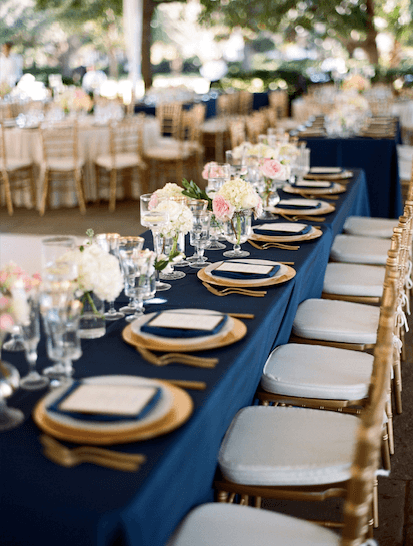 Classic Wedding Table Settings for Classic Vibes 