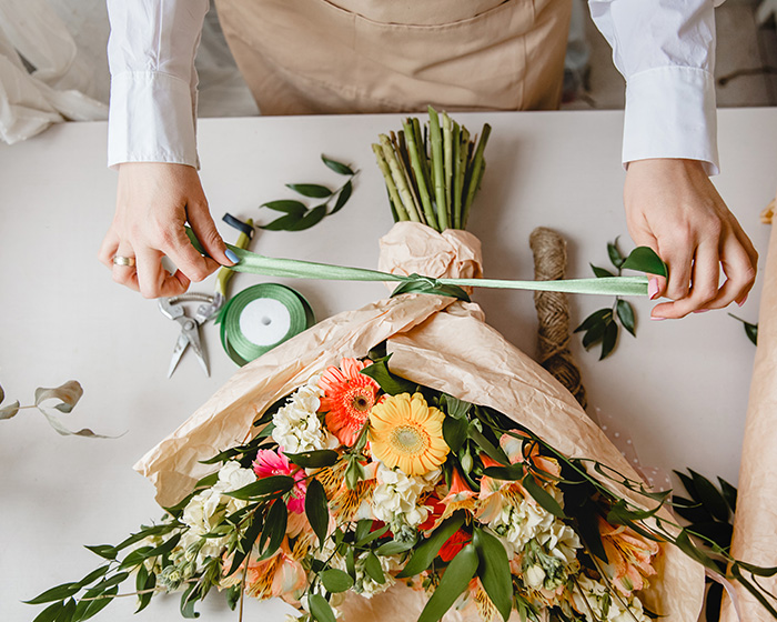 DIY Tips to Make Your Own Wedding Flower Bouquet 