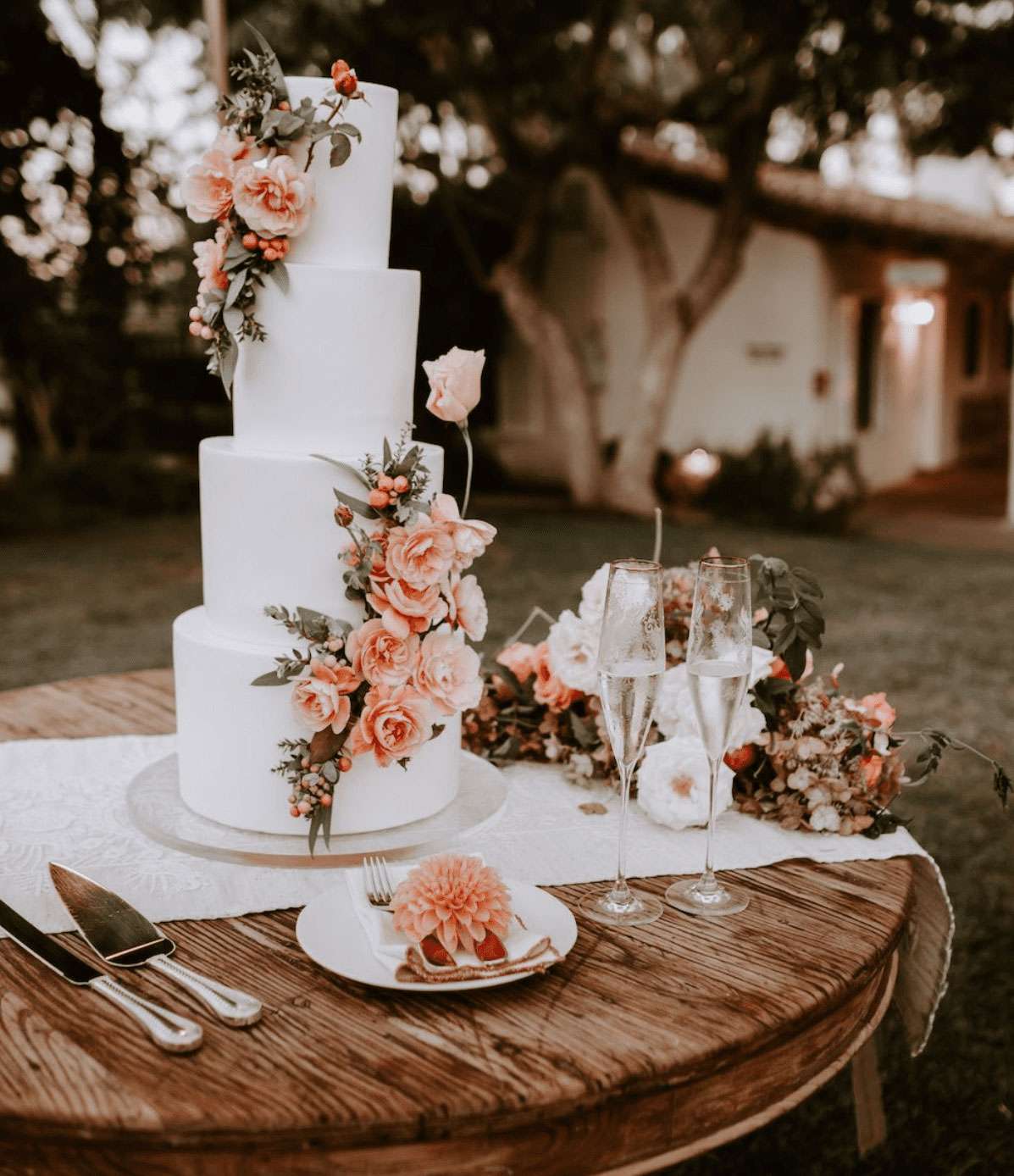 Key Considerations for Choosing A Perfect Wedding Cake 