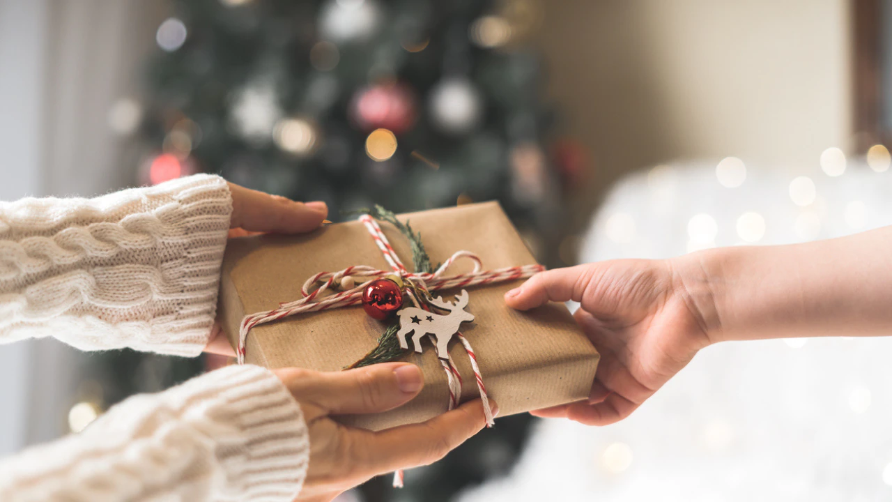 Considerations when Choosing Christmas Gifts under $20 for Mum