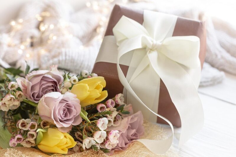 Important factors to consider wedding gift cash