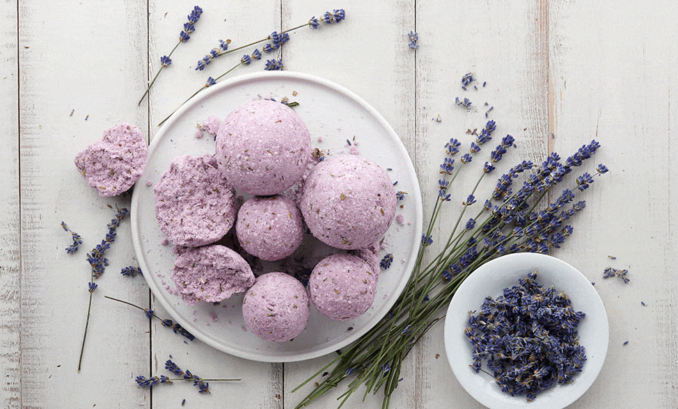 Craft heart-shaped bath bombs in her favourite scents